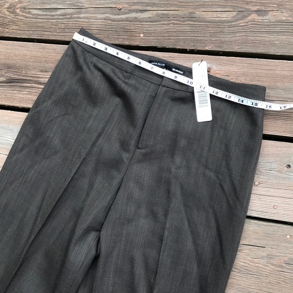 NWT Linda Allard Ellen Tracy suit. Sizes 6 & 8